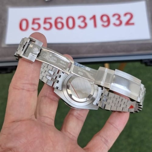 ساعة رولكس جي ام تي باتمان