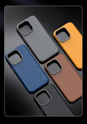 HELMET جراب سيليكون ماج سيف من HYPHEN TINT لهاتف i...