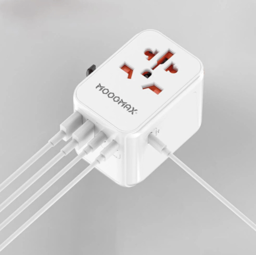 MOOGMAX شاحن سفر دولي مع ثلاثه منافذ Type C بخاصية...