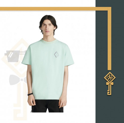 تيشيرت ديور Dior t-shirt