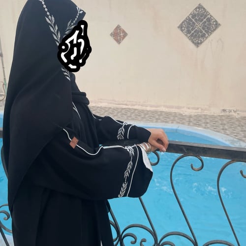 عباية تطريز بالكُم