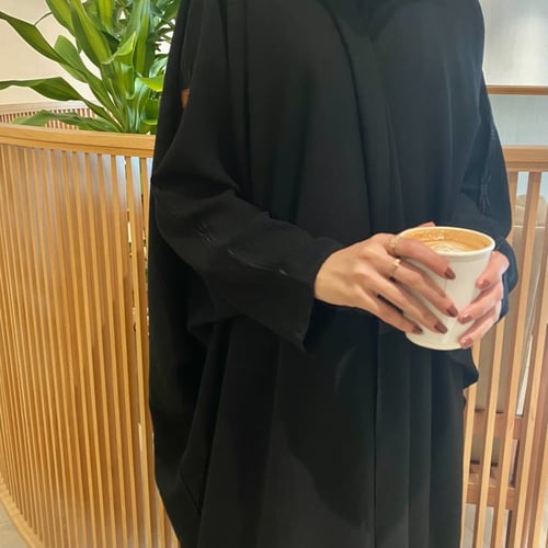 عباية نص بشت