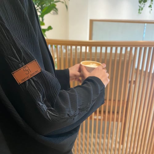 عباية نص بشت