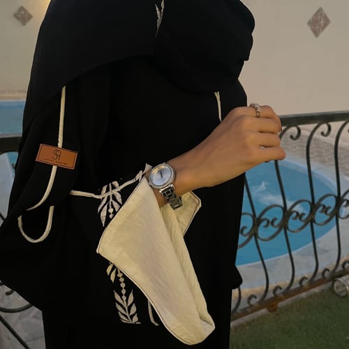 عباية تطريز بالكُم