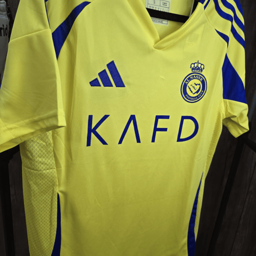 تيشيرت النصر الأساسي 24/25 - جماهير