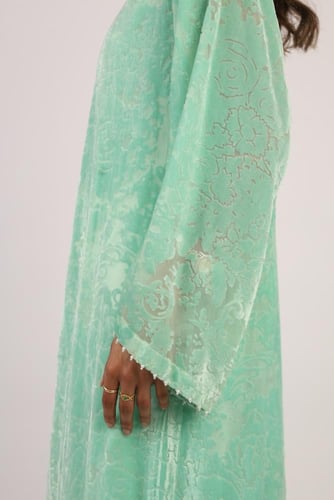 جلابية شيفون مع قطيفة