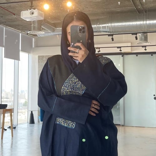 عباية لينن مع قطن مطرز | كحلي و زيتي