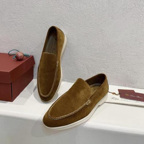 كاجوال Loro Piana