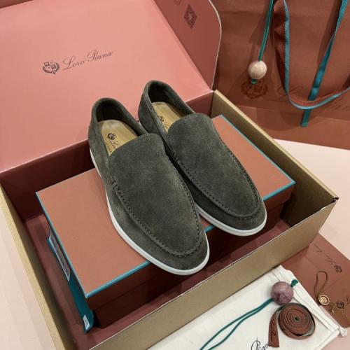 كاجوال Loro Piana