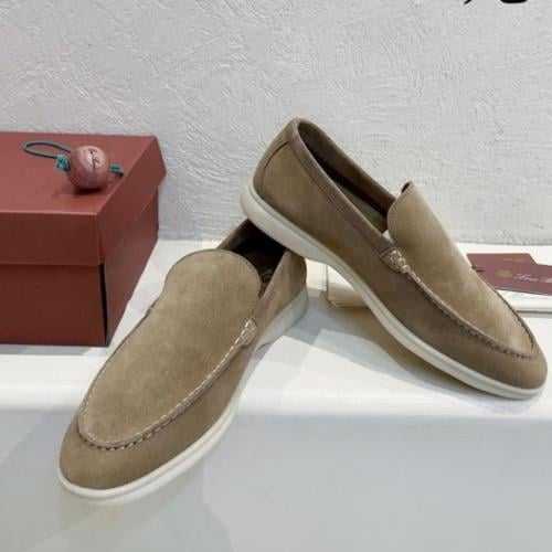 كاجوال Loro Piana