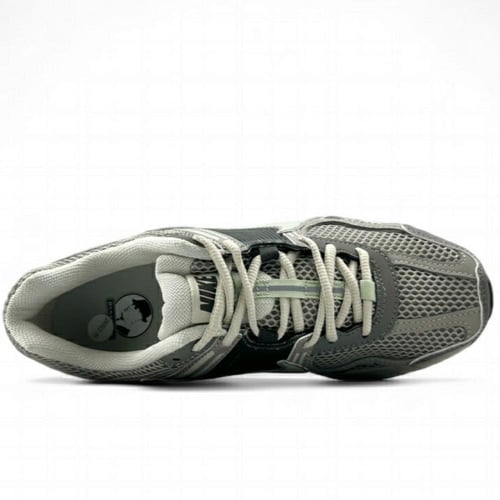 Nike Air Zoom Vomero 5