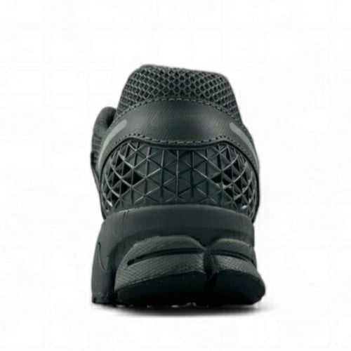 Nike Air Zoom Vomero 5