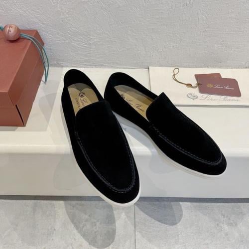 كاجوال Loro Piana