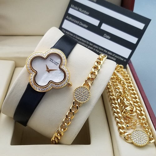 طقم فان كليف نسائي