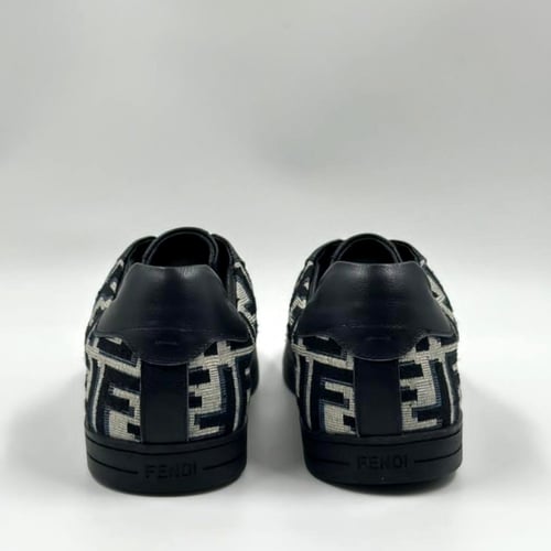 كاجوال FENDI