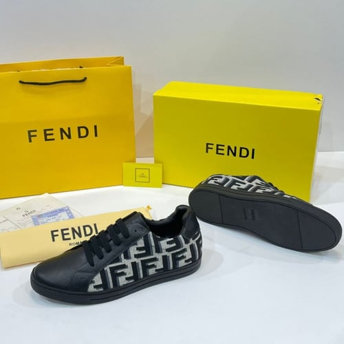 كاجوال FENDI