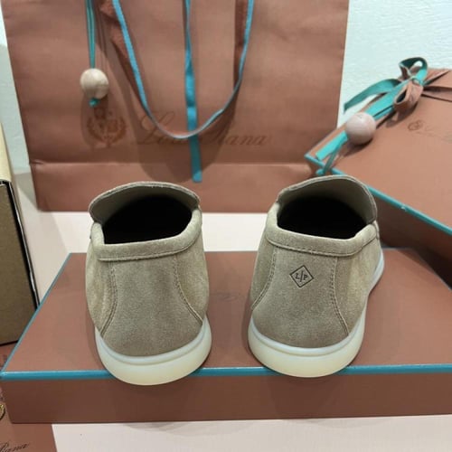 كاجوال Loro Piana