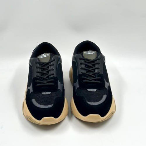 كاجوال VALENTINO