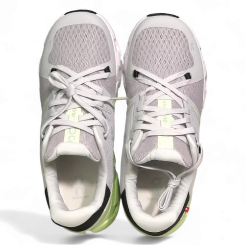 حذاء On Cloudflyer 4