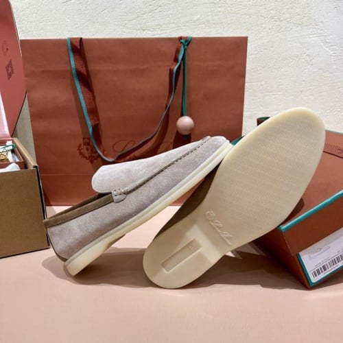 كاجوال Loro Piana