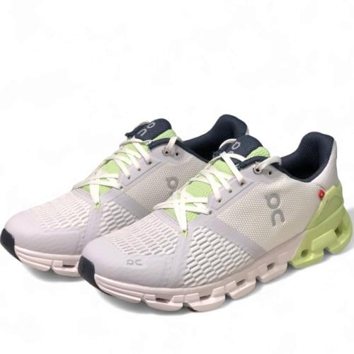 حذاء اون راننج كلاود فلاير 4