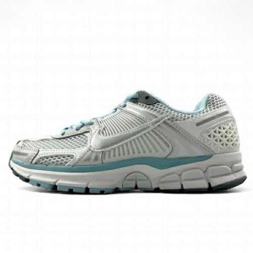 Nike Air Zoom Vomero 5