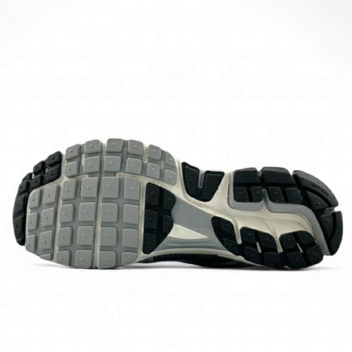 Nike Air Zoom Vomero 5