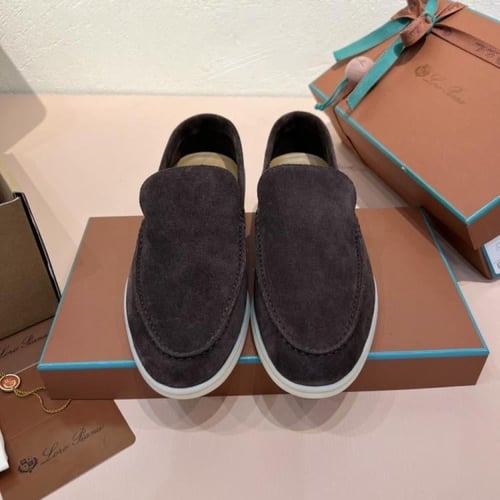 كاجوال Loro Piana