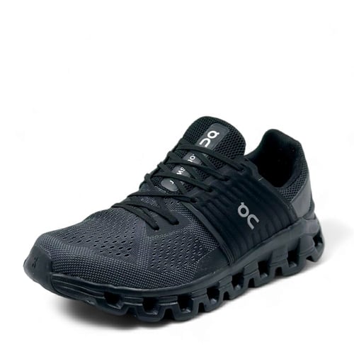 حذاء اون راننج كلاود سويفت اسود