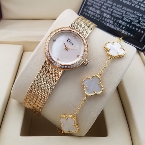 طقم ديور نسائي