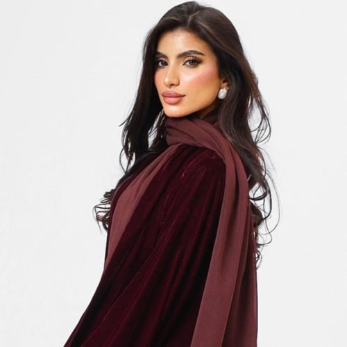 عبايه مخمل عنابي وشيفون مخمل