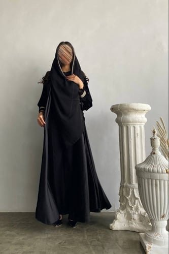 عباية لمسة ملكية