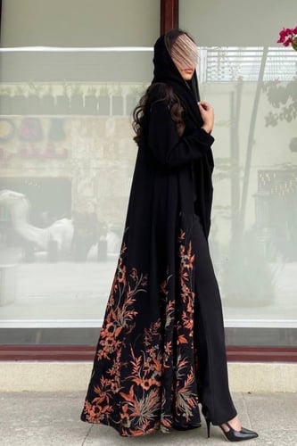 عباية أميرة الورد