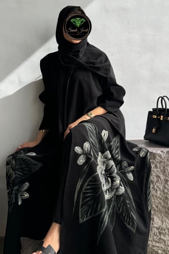 عباية طيف الورد