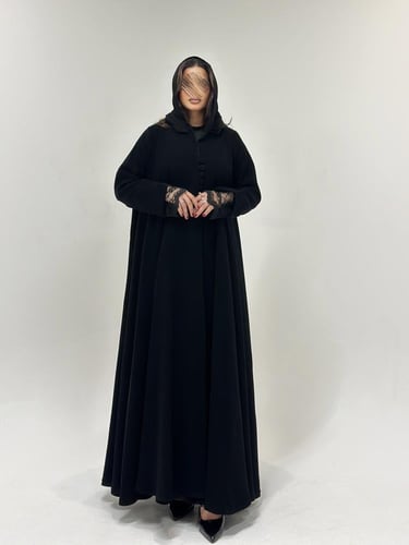 عبايه ملكي دبل كلوش باكمام دانتيل