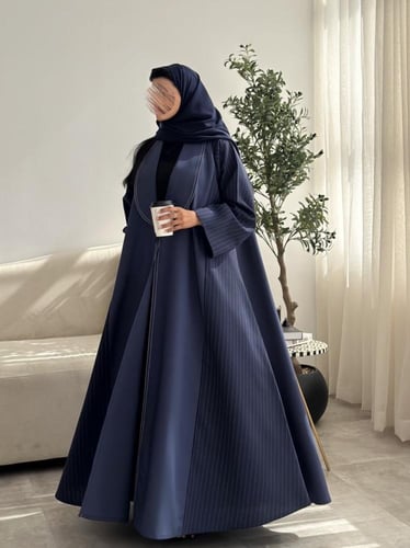 عبايه عملية كحلي ساده و مقلم