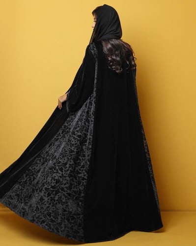 عبايه مخمل أسود و شيفون مخمل اسود
