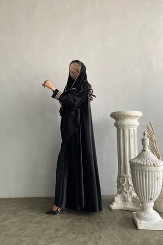 عباية لمسة ملكية