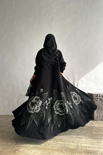 عباية طيف الورد