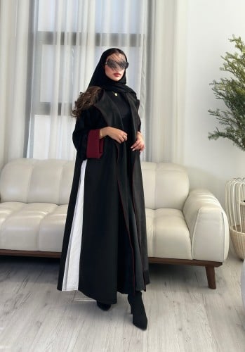 كم مموج اسود- الاكمام عنابي