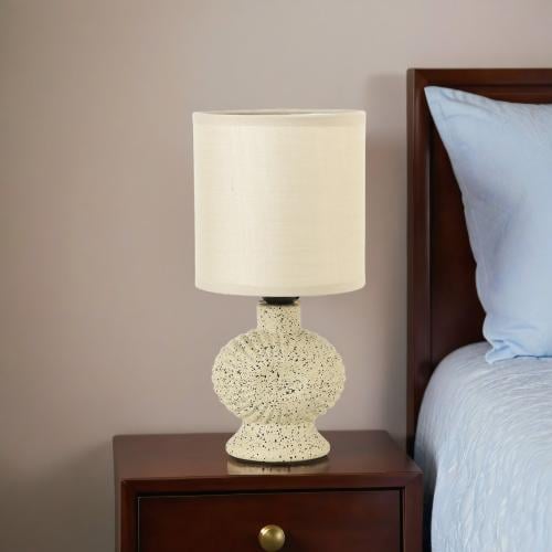 أباجورة مودرن بإضاءة وقاعدة سيراميك فاخرة