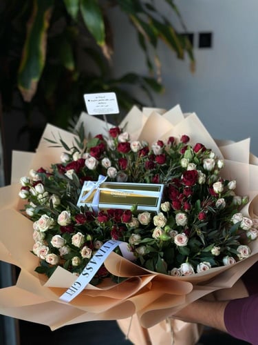 بوكيه عملاق مع بستاني شوكلت