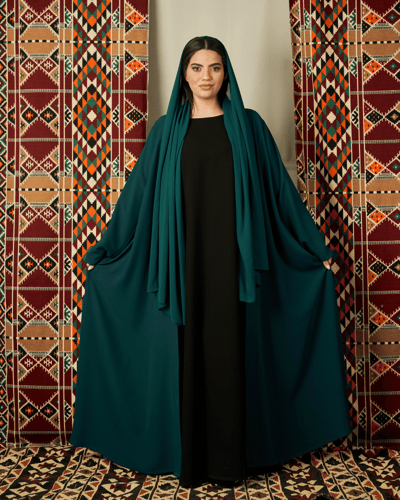 عباية خضراء كريب بقصة كلوش