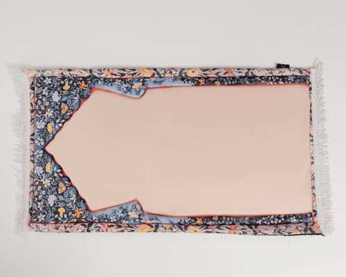 سجادة صلاة حلة الإحسان