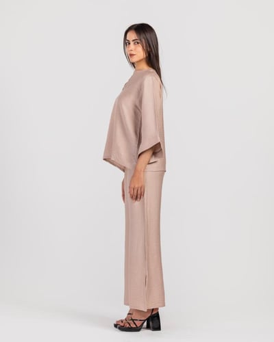 طقم كتان قطعتين - كافيه فاتح