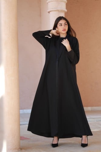 عباية سوداء كريب بياقة رسمية تفته باللون الأسود لف
