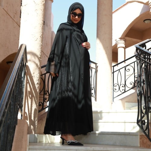 عباية سوداء شيفون فاخرة مطرزة بخرز أسود مفتوحة
