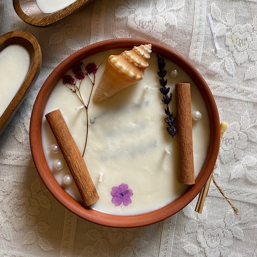 شمعة فخارية برسالة مخفية