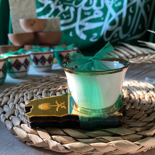 بقشة سيفين و نخلة