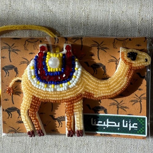 تعليقة أنيقة خرز و لؤلؤ